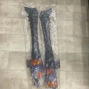 Bungie Rewards Pit of Heresy Relic Sword Replica -2 swords